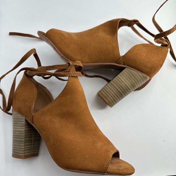 NEW BC Faux Suede Open Toe Brown Strappy Lace Up Bootie Size 6 Every Day Comfort - Picture 2 of 9
